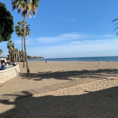 Beachfront Estepona Center מראה חיצוני תמונה