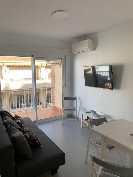 Beachfront Estepona Center מראה חיצוני תמונה