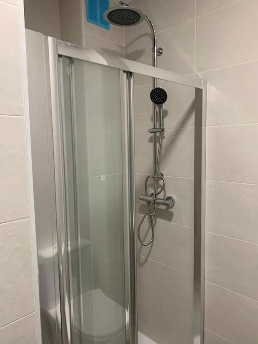 Beachfront Estepona Center מראה חיצוני תמונה