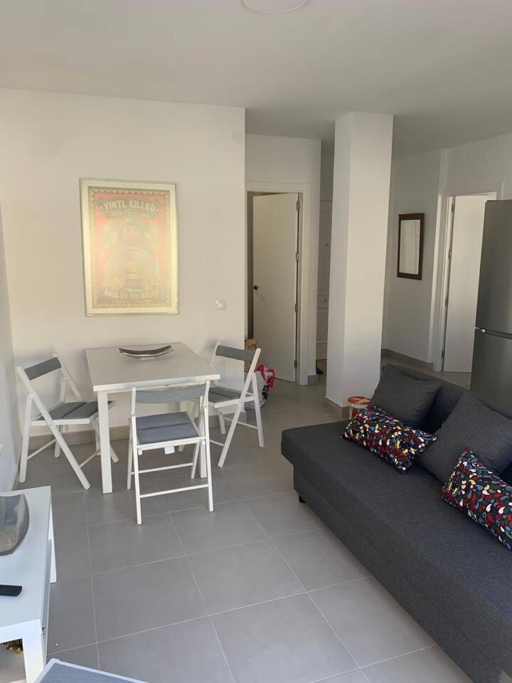 Beachfront Estepona Center מראה חיצוני תמונה